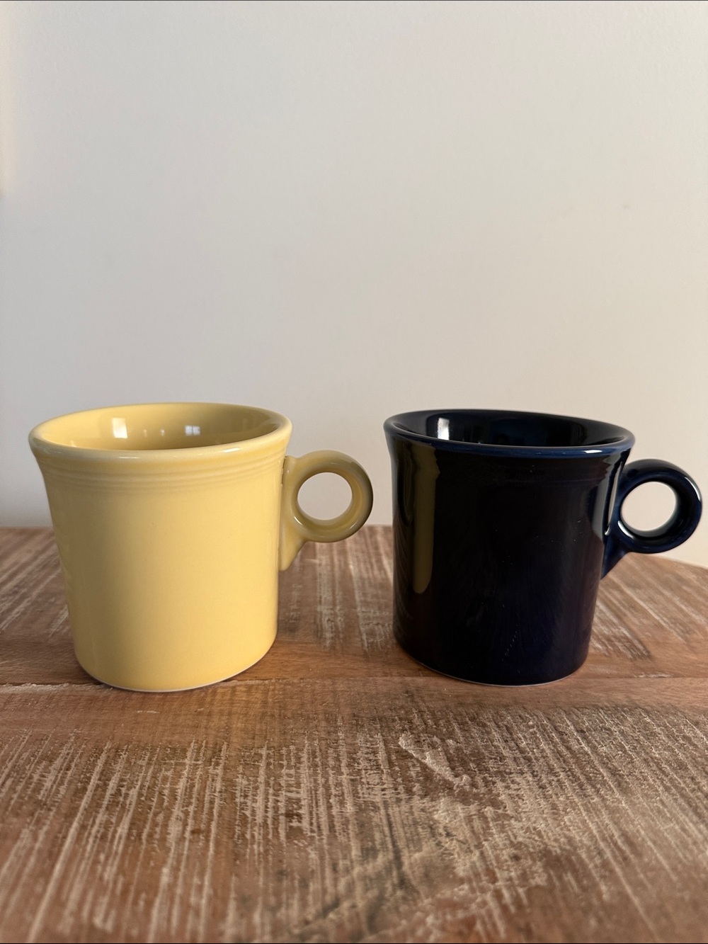 Fiesta Fiestaware Ring Handle Mugs Set of 2 Cobalt Blue Yellow HLC USA 10 Oz